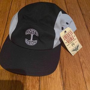 Osklandish black snapback